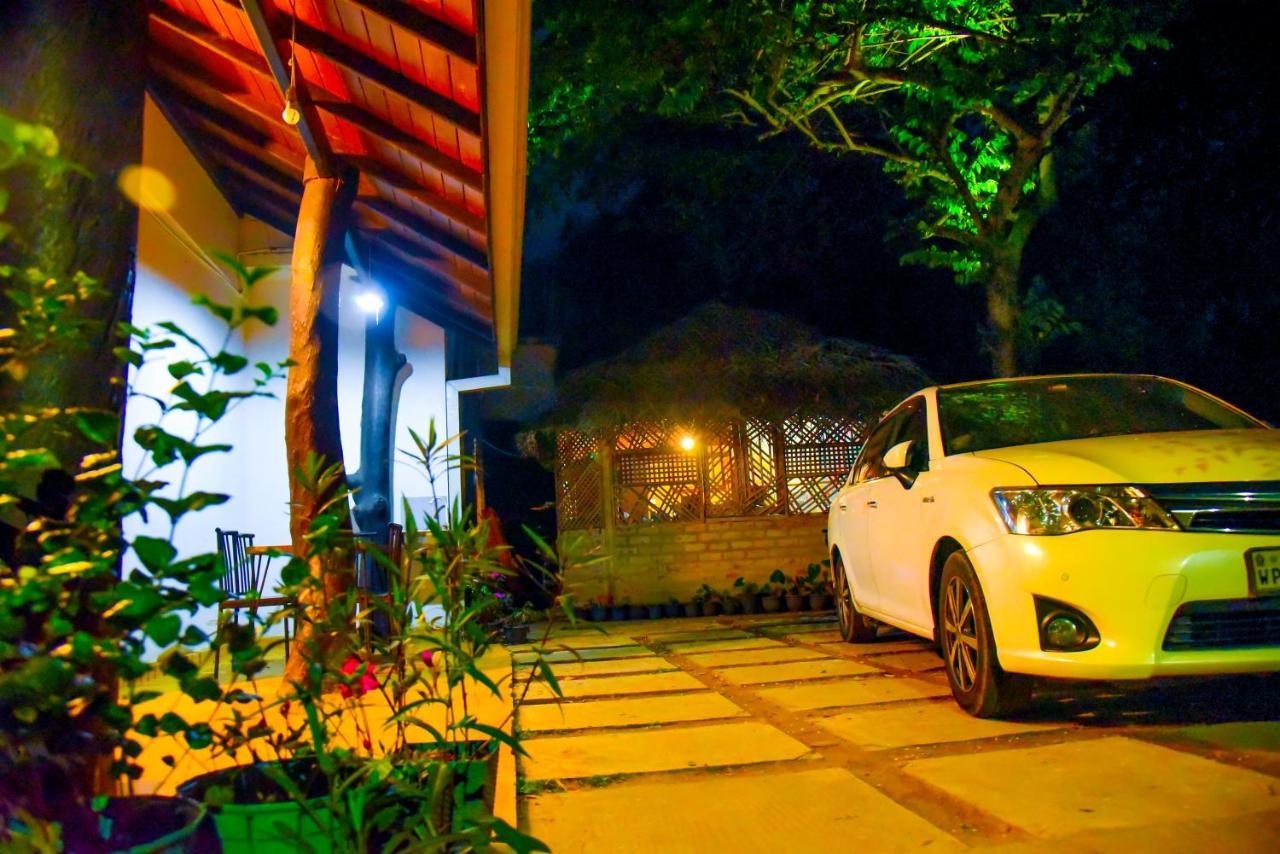 Grand 39 Ella Hotel Exterior foto